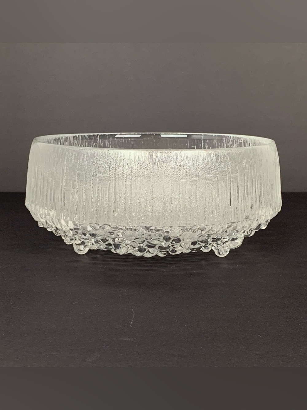 Iittala Finland Ultima Thule 3 Footed Serving Bowl Glass 7.5” Vtg MCM Ice Bark